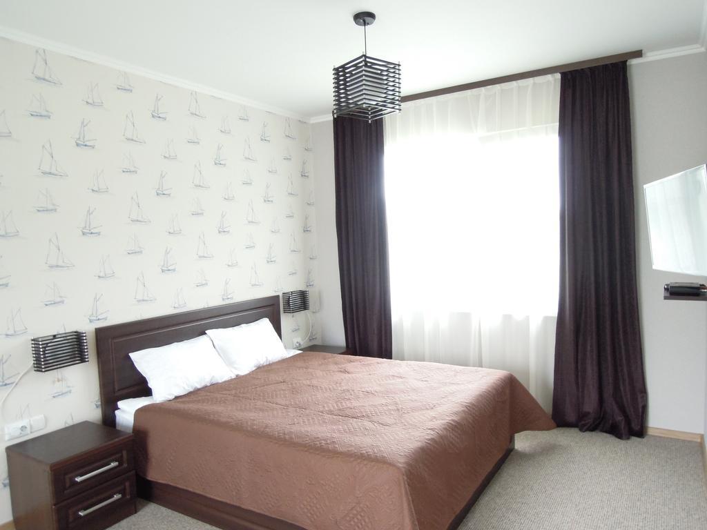Hotel Yacht Club Mayak Dnistrivka 객실 사진